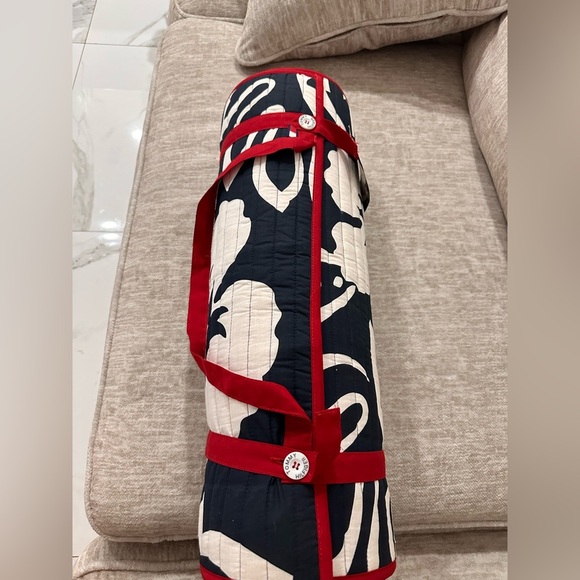 New Beach Pad Mat Tommy Hilfiger ￼ - Picture 4 of 6